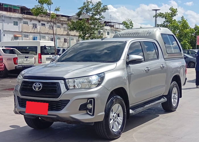 TOYOTA Hilux