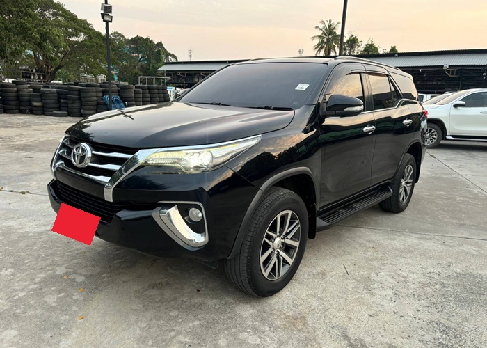 TOYOTA Fortuner