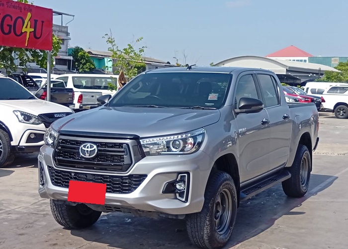 TOYOTA Hilux
