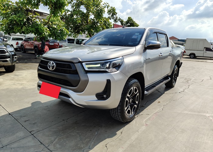 TOYOTA Hilux