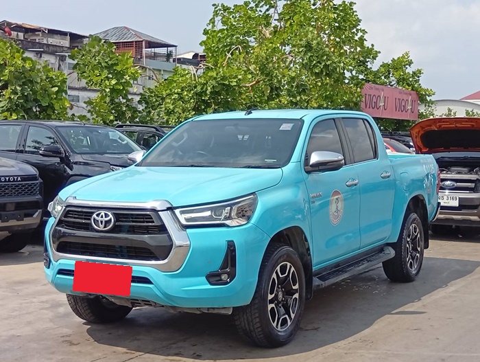 TOYOTA Hilux