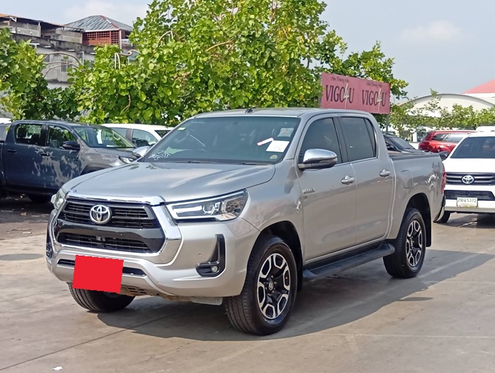 TOYOTA Hilux