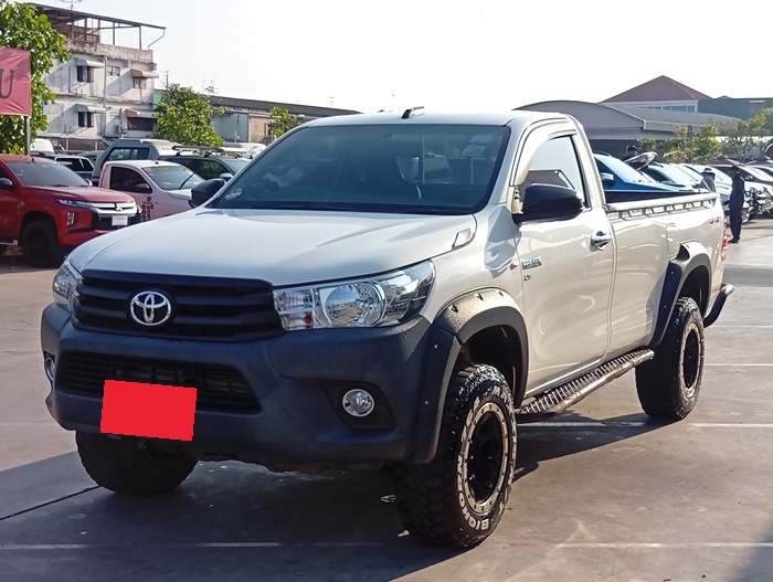 TOYOTA Hilux
