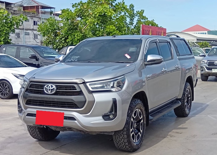 TOYOTA Hilux