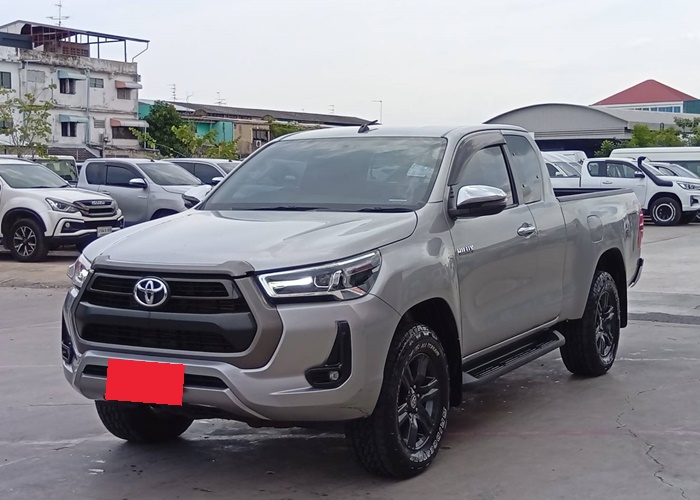 TOYOTA Hilux
