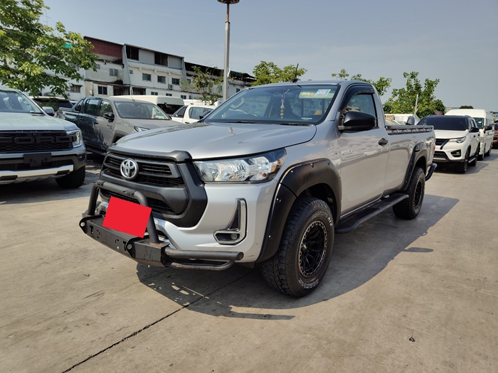 TOYOTA Hilux