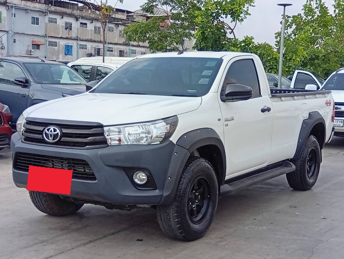 TOYOTA Hilux