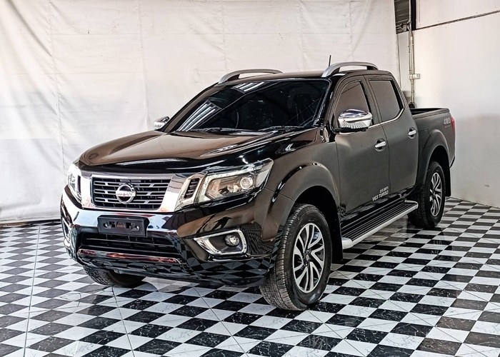 NISSAN Navara