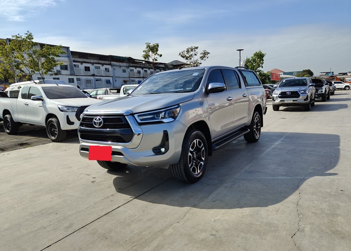 TOYOTA Hilux