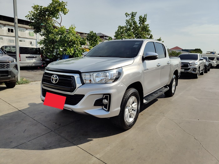 TOYOTA Hilux