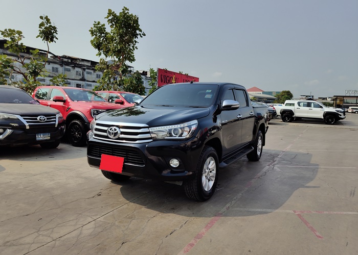 TOYOTA Hilux