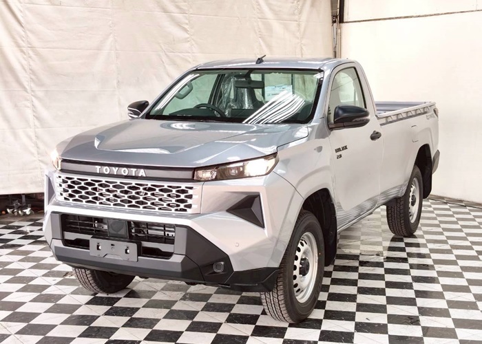 TOYOTA HILUX TRAVO 4TREX