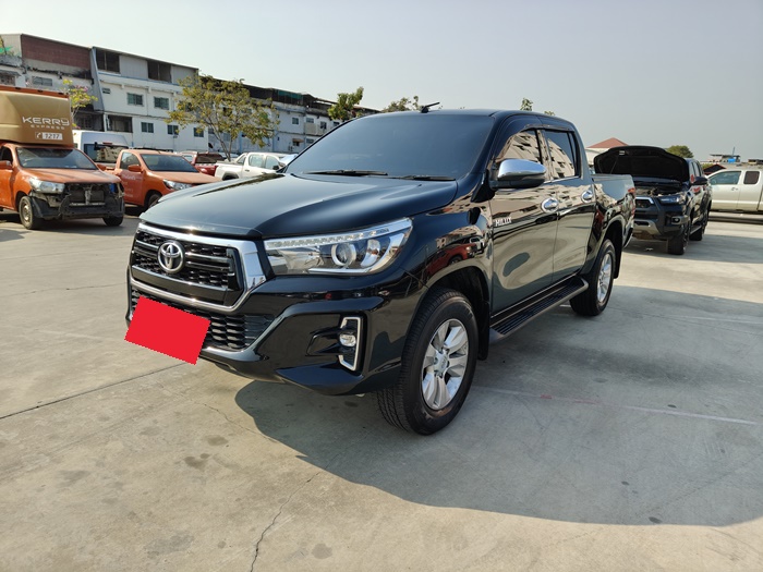 TOYOTA Hilux