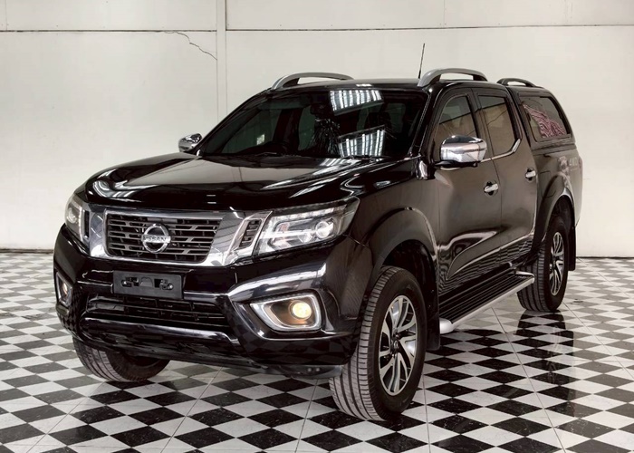 NISSAN Navara