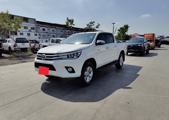 TOYOTA Hilux