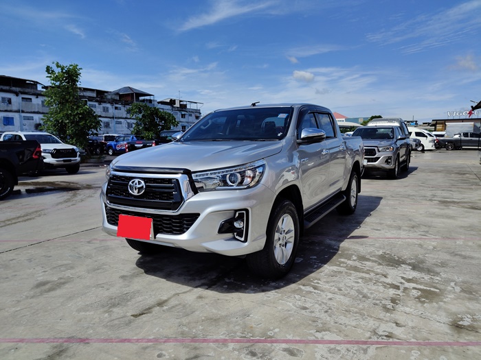 TOYOTA Hilux