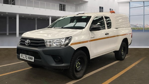 TOYOTA Hilux