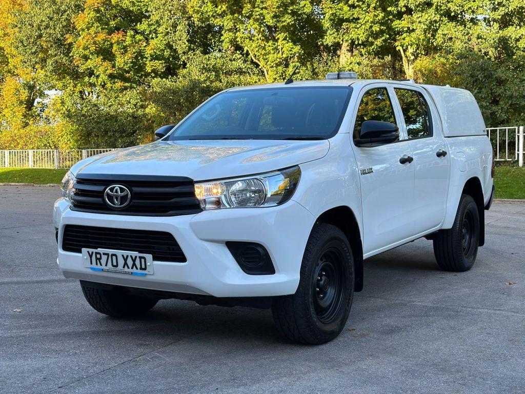 TOYOTA Hilux