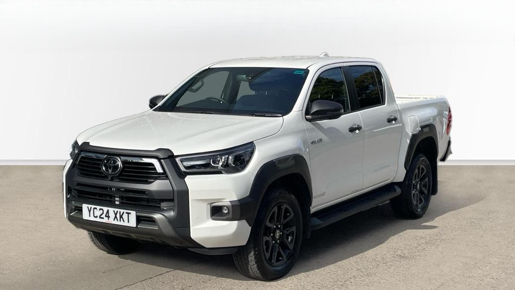 TOYOTA Hilux