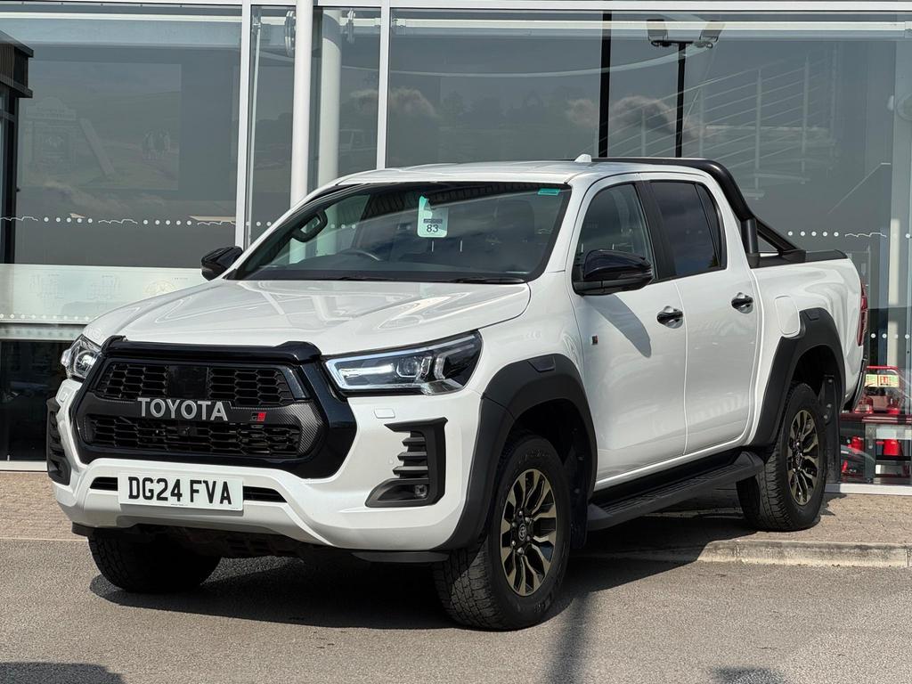 TOYOTA Hilux