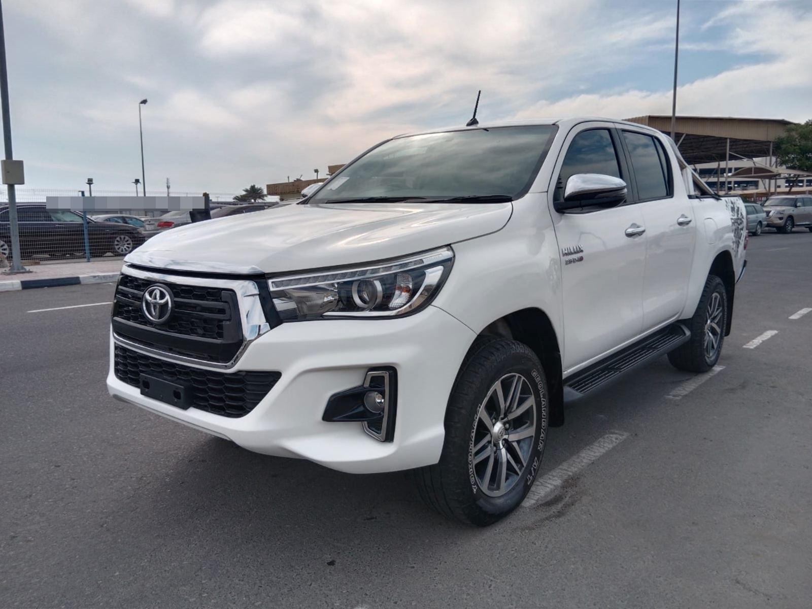 TOYOTA Hilux