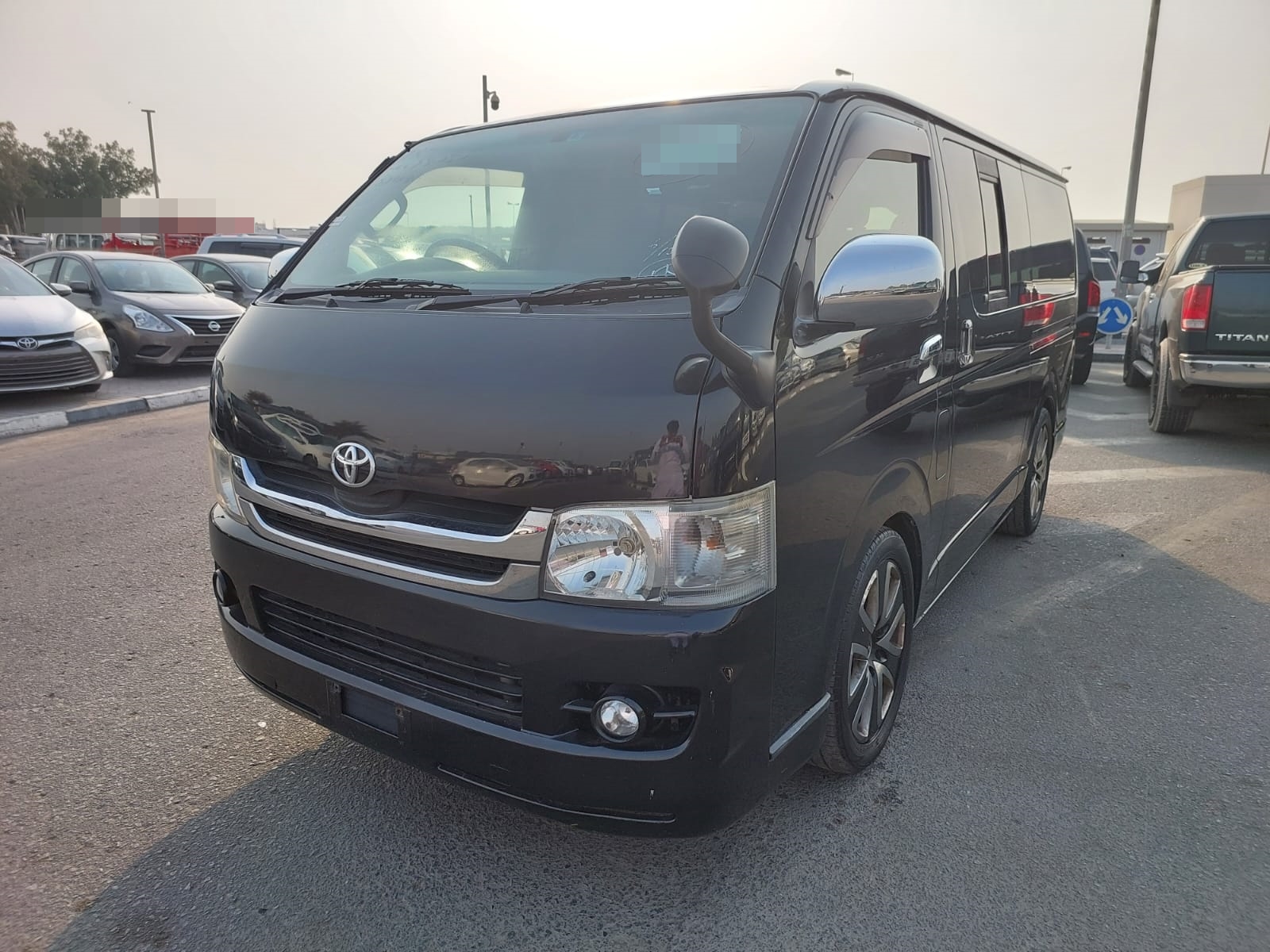 TOYOTA Hiace Van