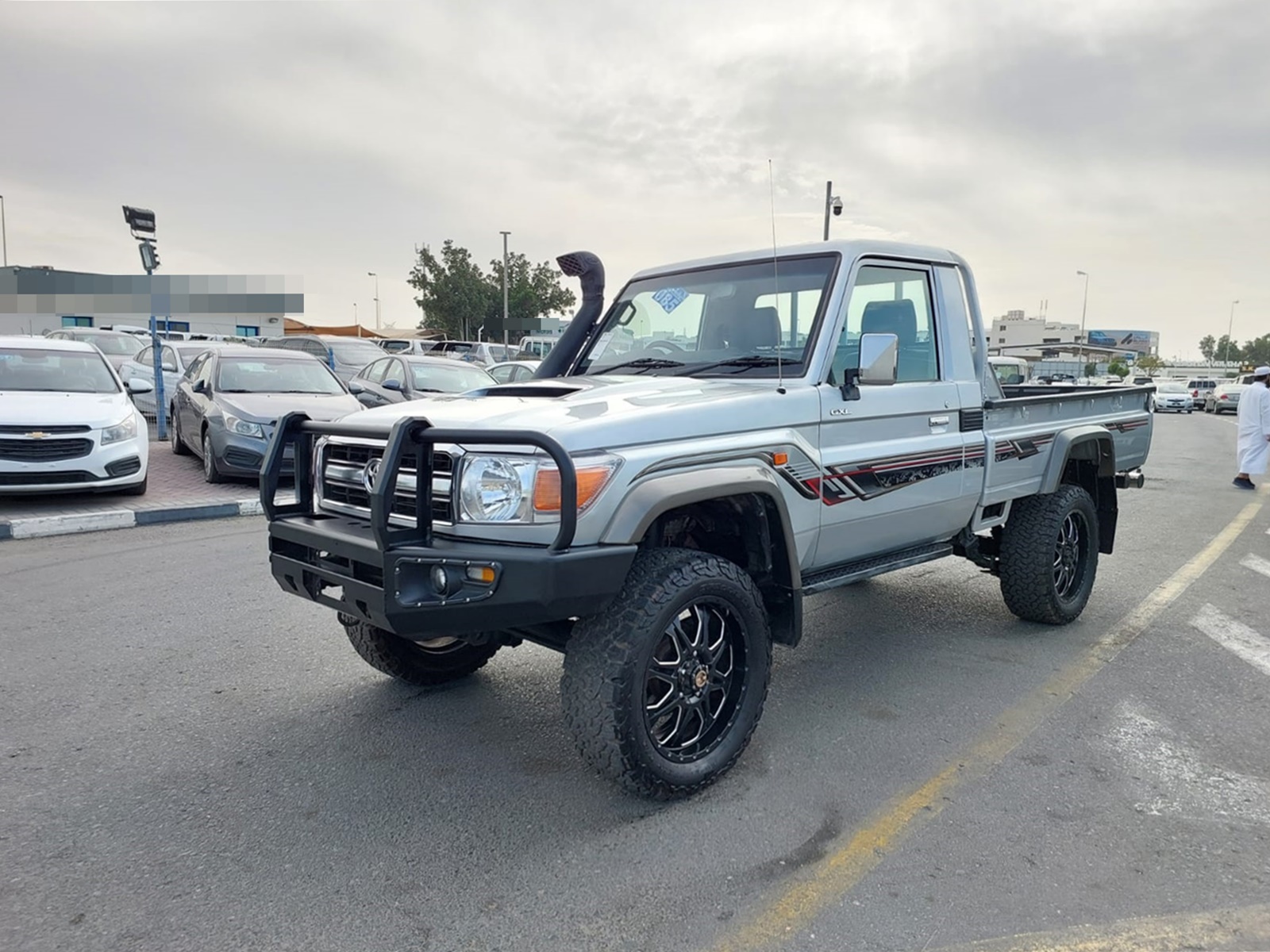 TOYOTA Land Cruiser