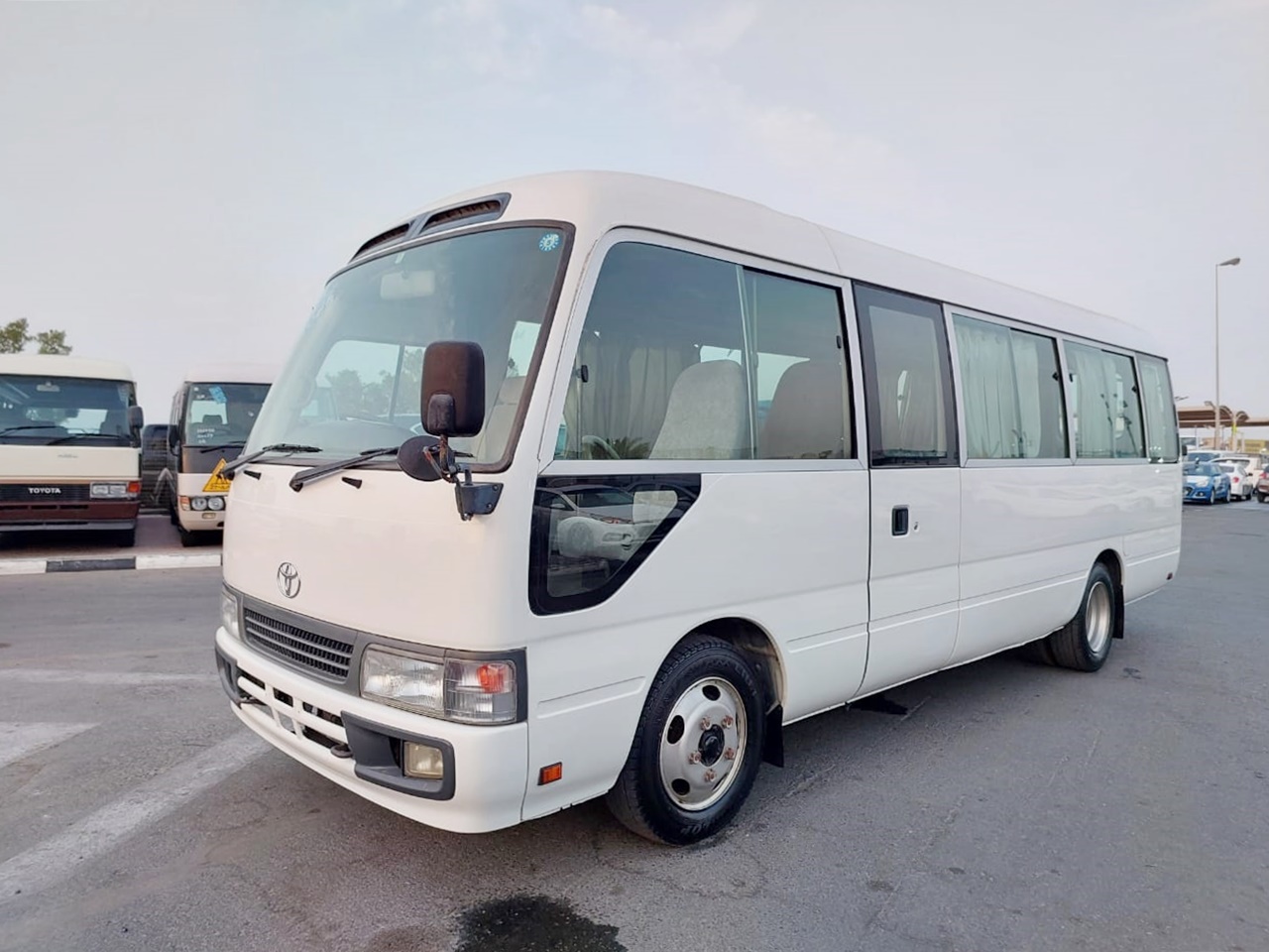 TOYOTA Coaster