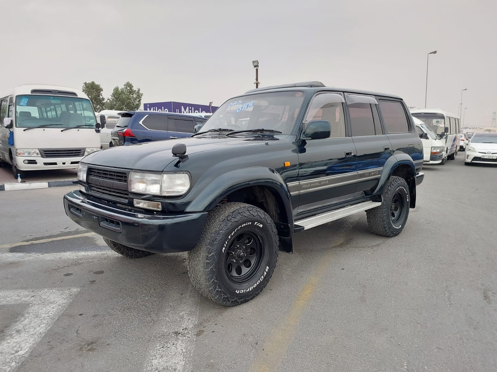 TOYOTA Land Cruiser