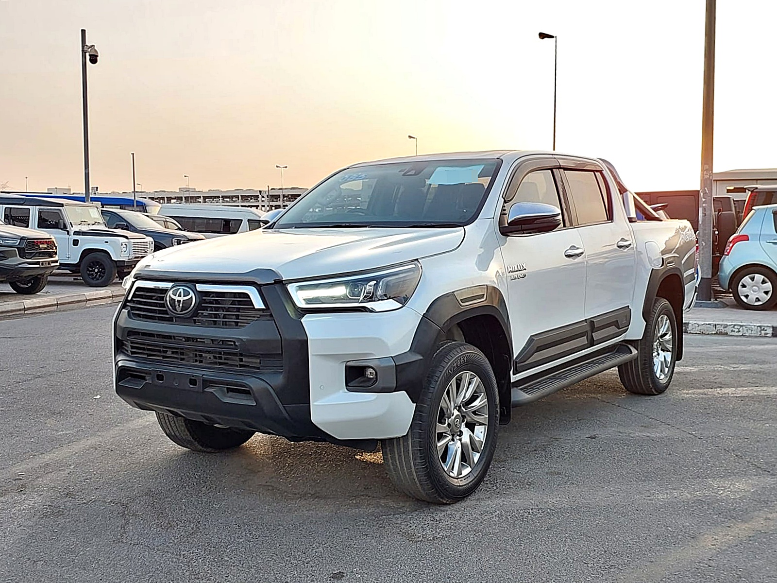 TOYOTA Hilux