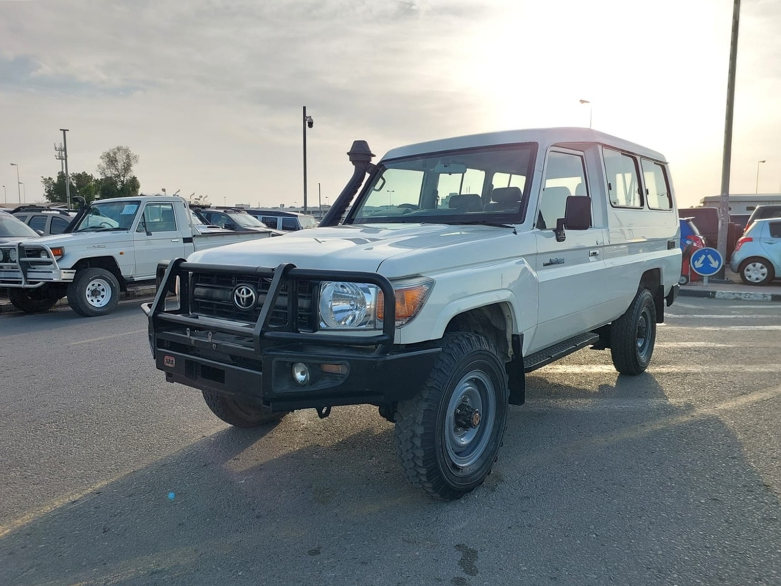 TOYOTA Land Cruiser