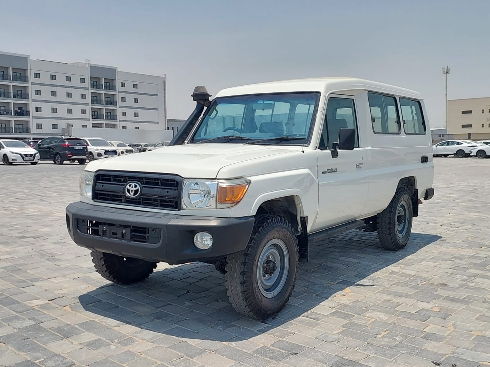 TOYOTA Land Cruiser
