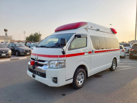 TOYOTA HIACE