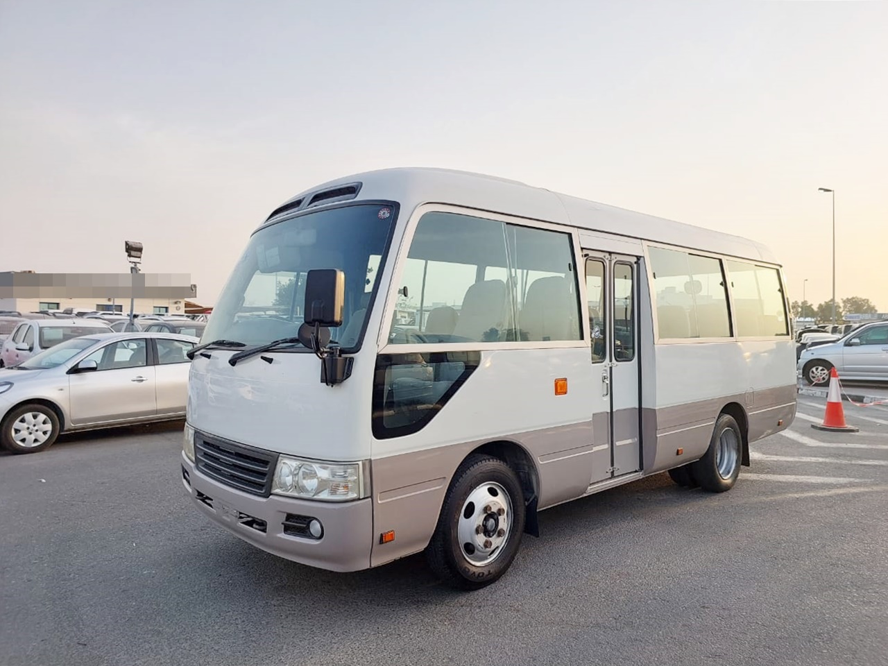 TOYOTA Coaster