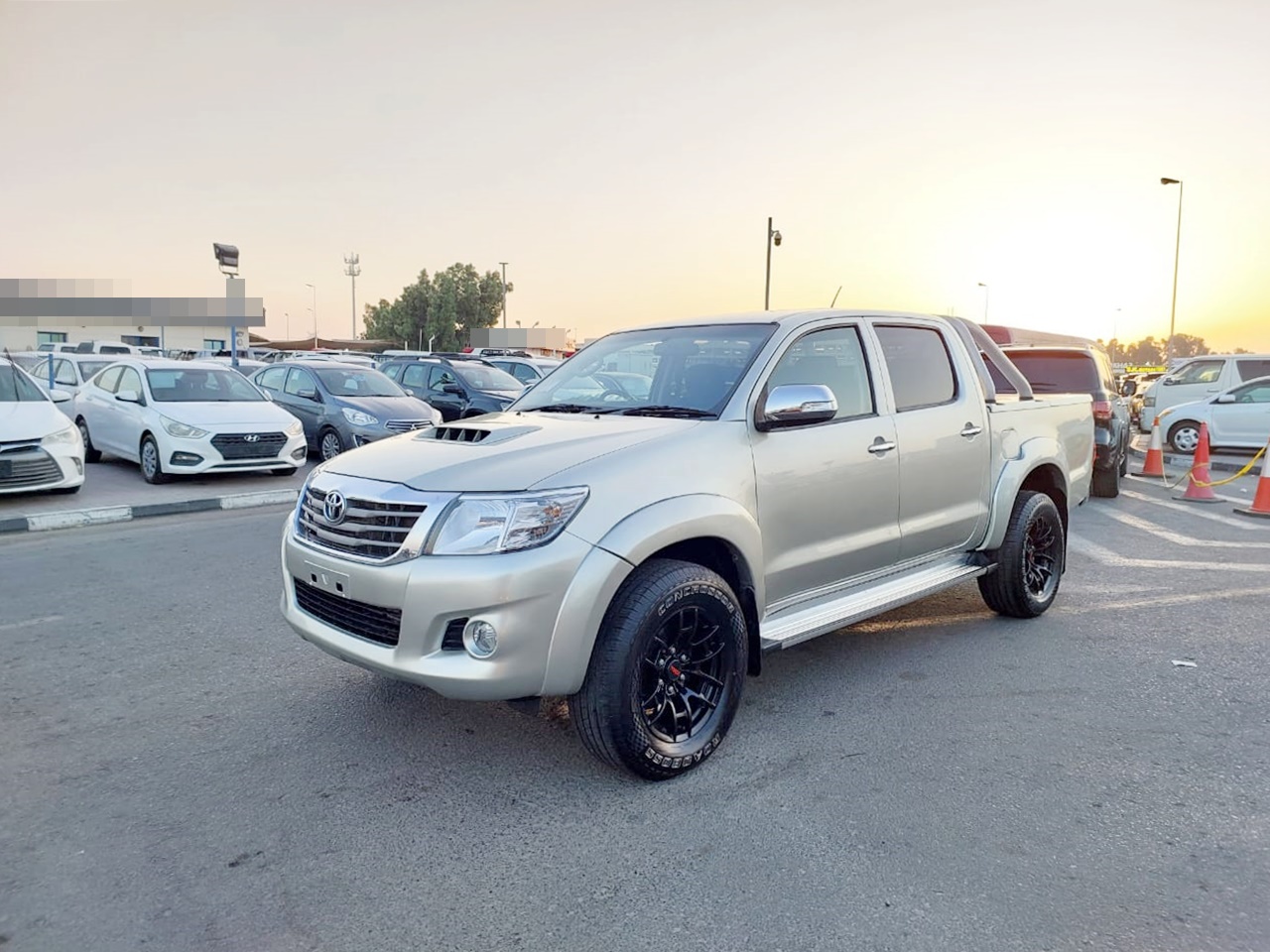 TOYOTA Hilux