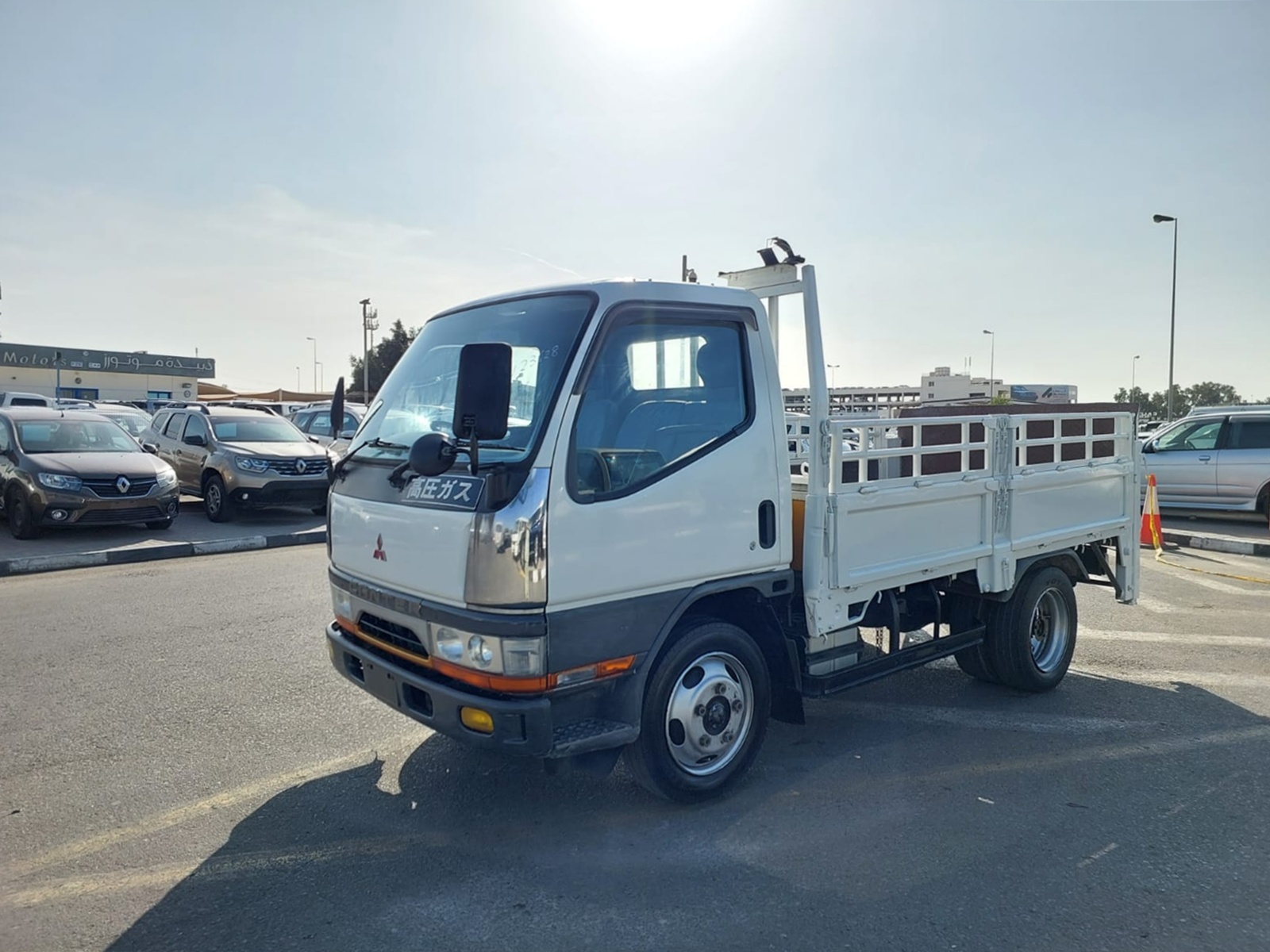 MITSUBISHI Canter