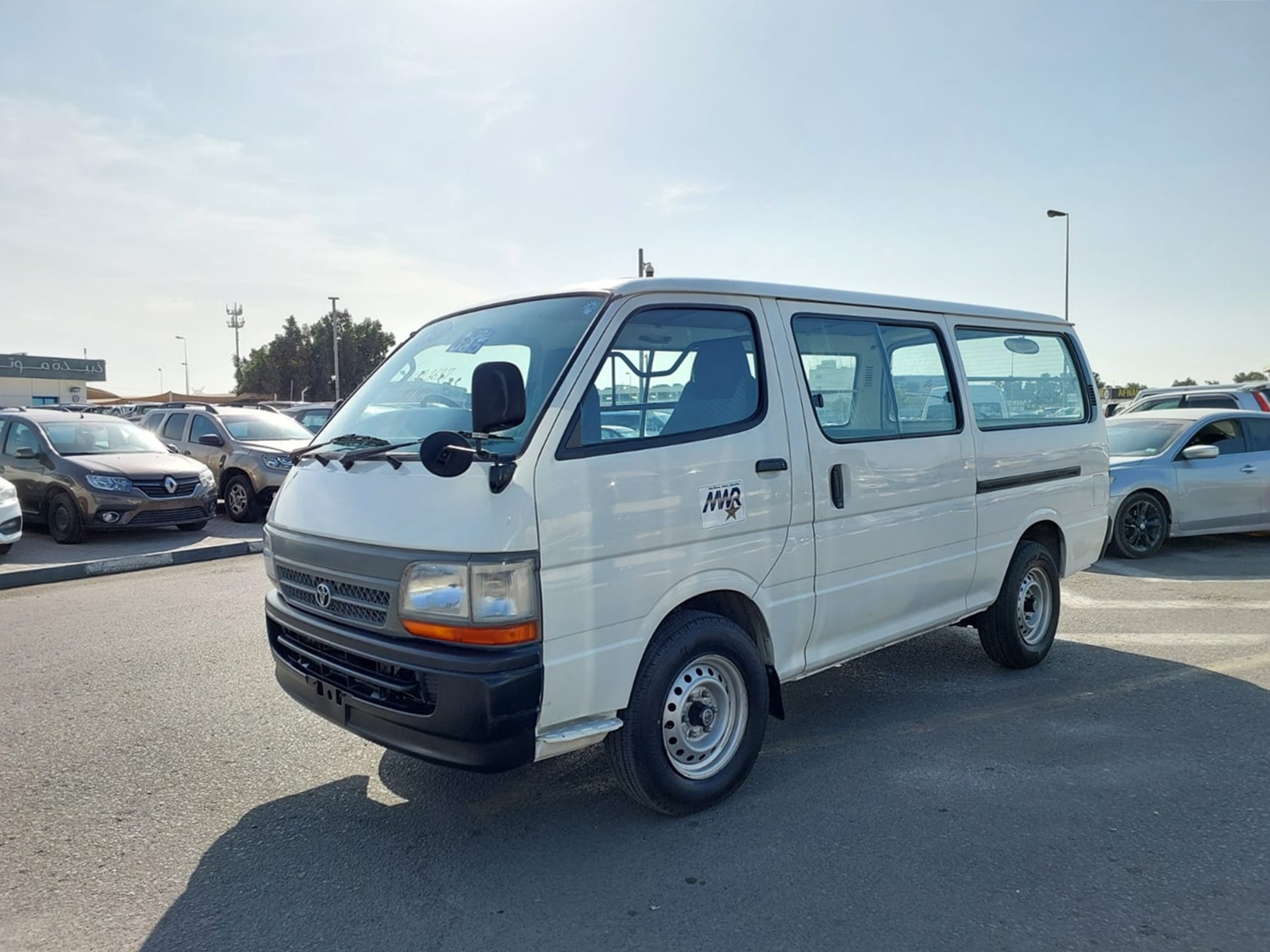 TOYOTA HIACE