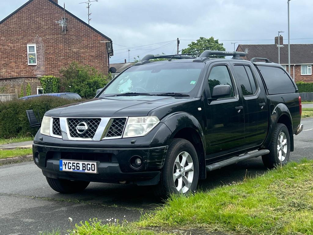 NISSAN Navara