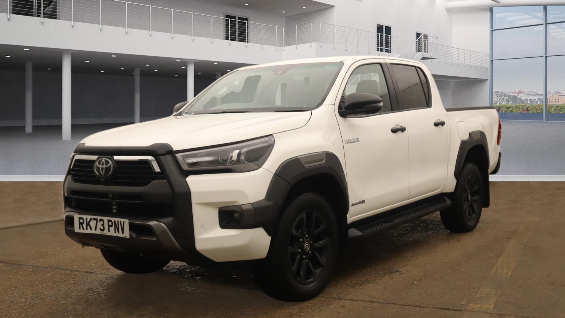 TOYOTA Hilux