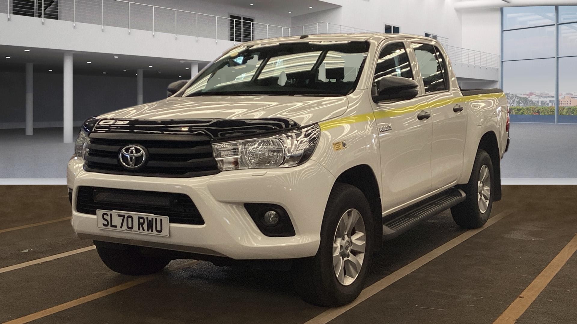 TOYOTA Hilux