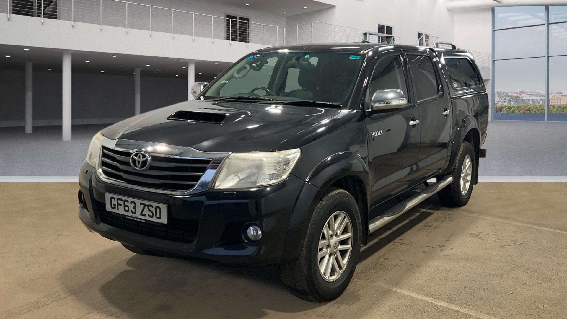 TOYOTA Hilux