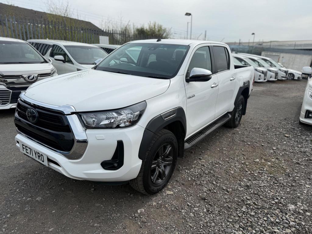 TOYOTA Hilux