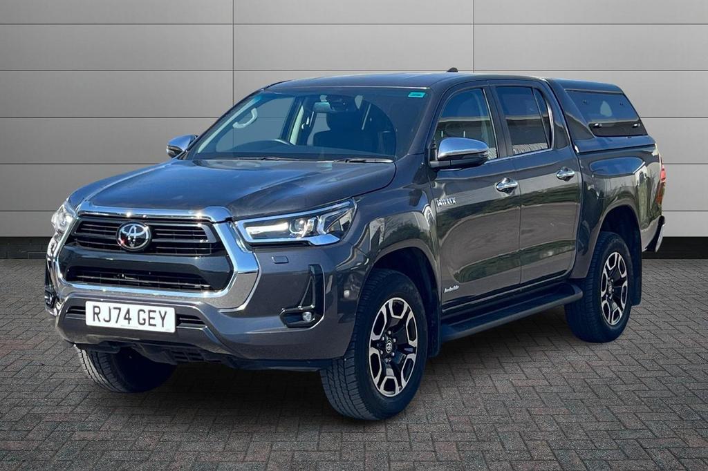 TOYOTA Hilux