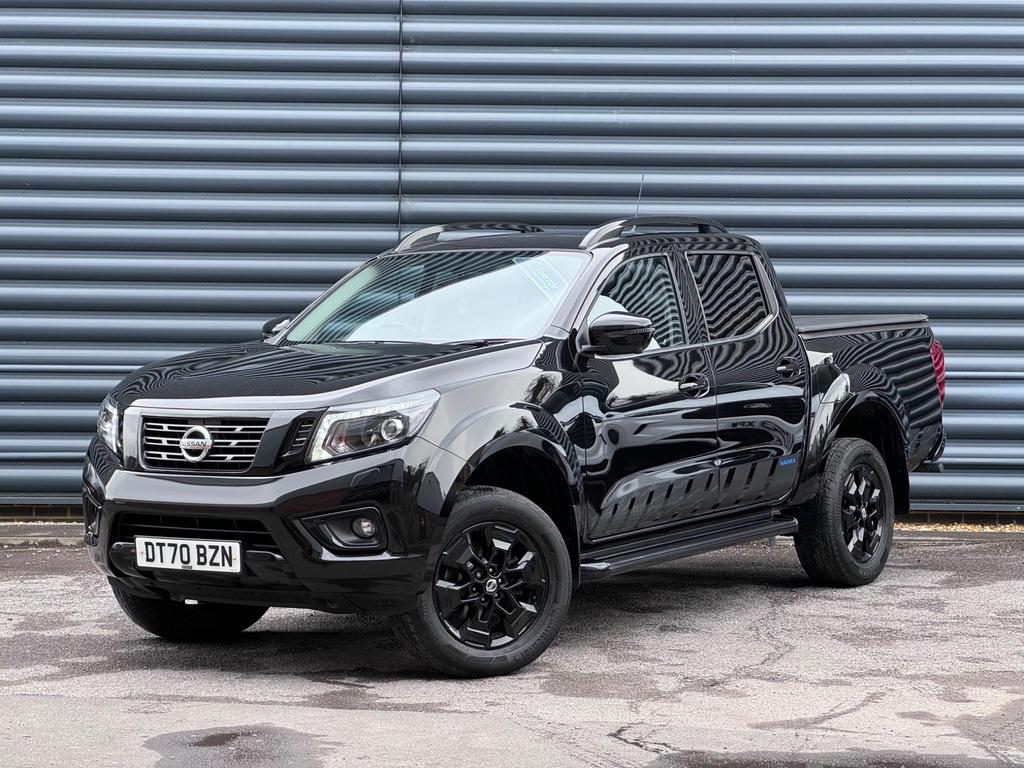 NISSAN Navara