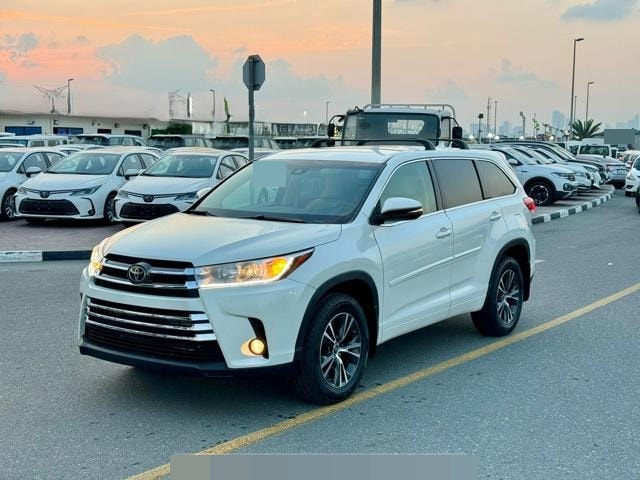 TOYOTA HIGHLANDER