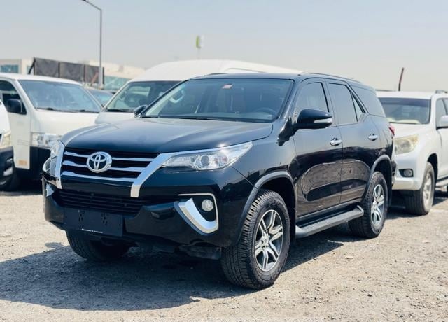 TOYOTA Fortuner