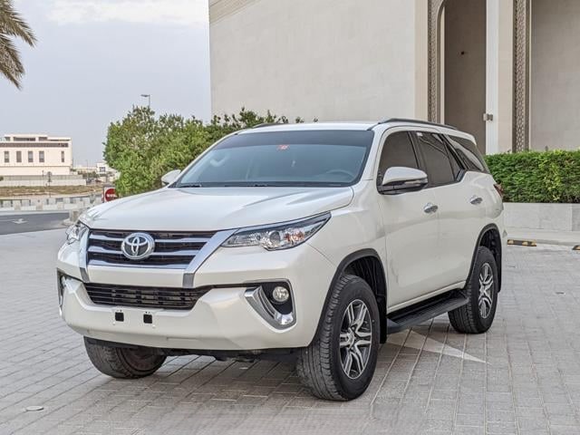 TOYOTA Fortuner