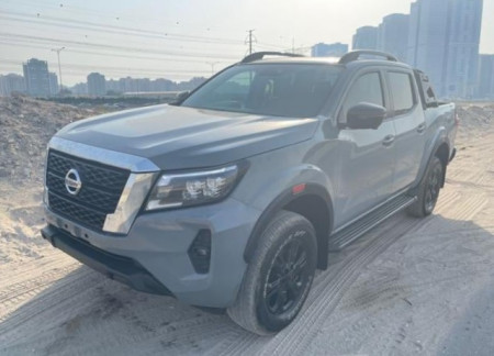 NISSAN Navara