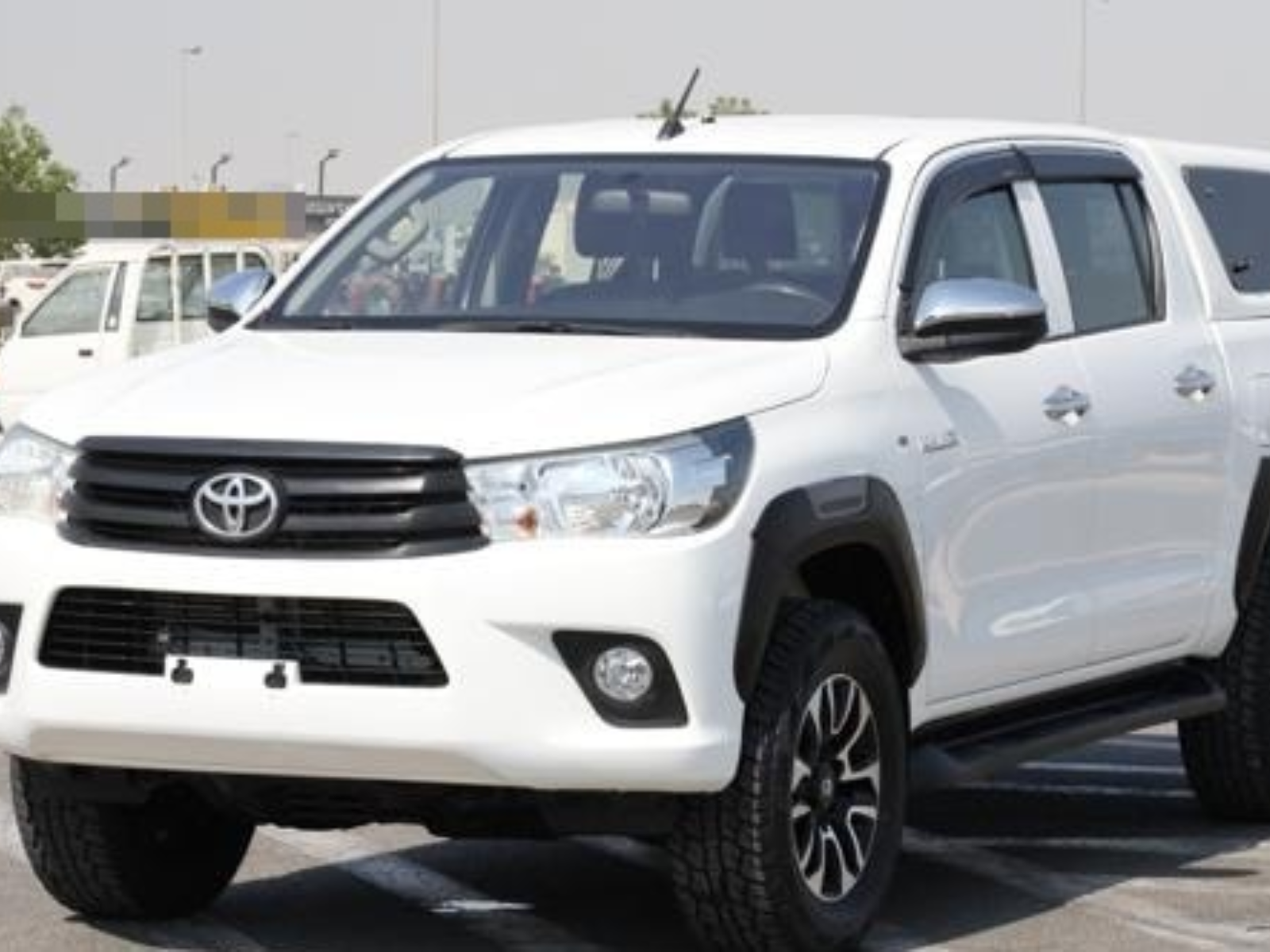 TOYOTA Hilux