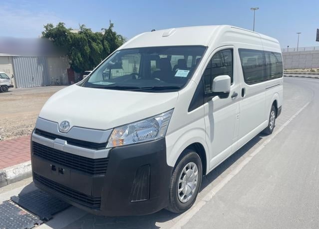 TOYOTA Hiace Commuter